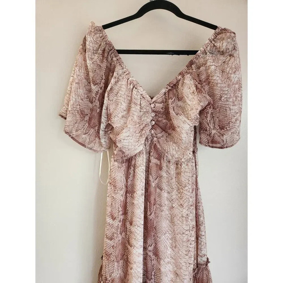 NWT By Anthropologie Short-Sleeve Tiered Midi Dress Size S Neutral 9B411 - Picture 4 of 12